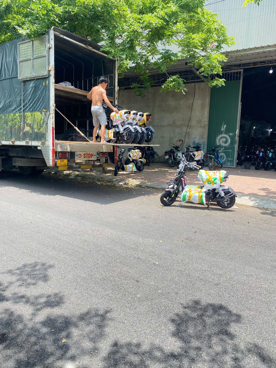 Vận chuyển Đà Nẵng đi Hà Nội và ngược lại